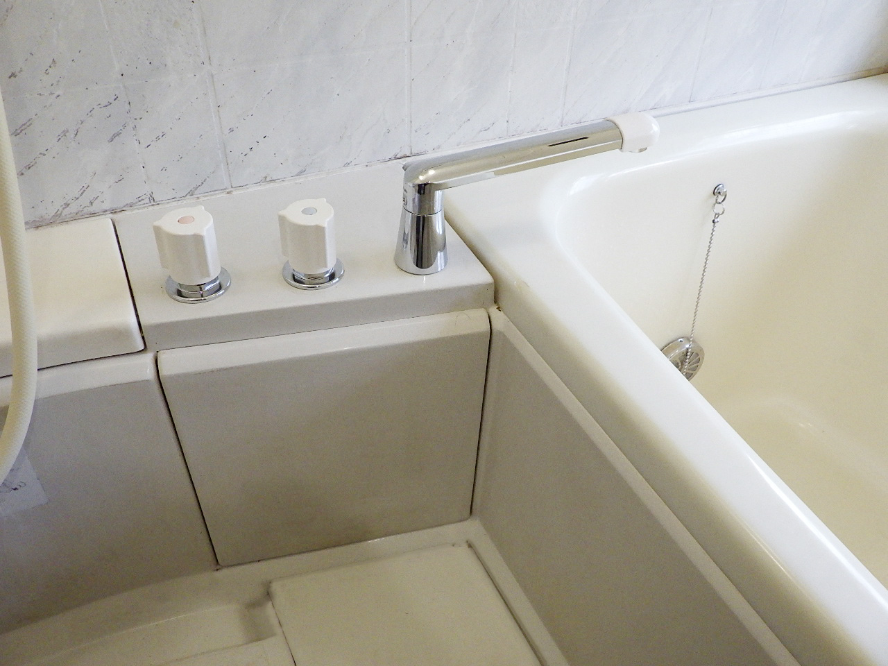 お風呂の水栓交換工事